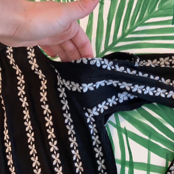 Mini open shoulder dress - Picture 3 of 6